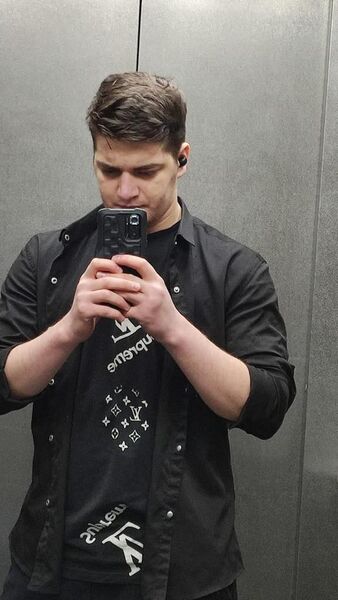  ,   Zaur, 24 ,   ,   