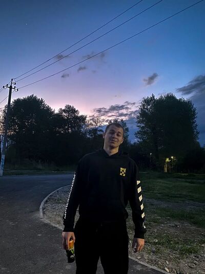  ,   Nikolay, 22 ,   ,   