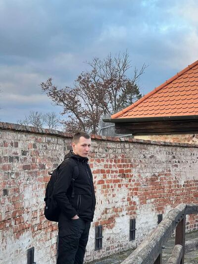  Plzen,   Yurii, 31 ,   ,   , c , 