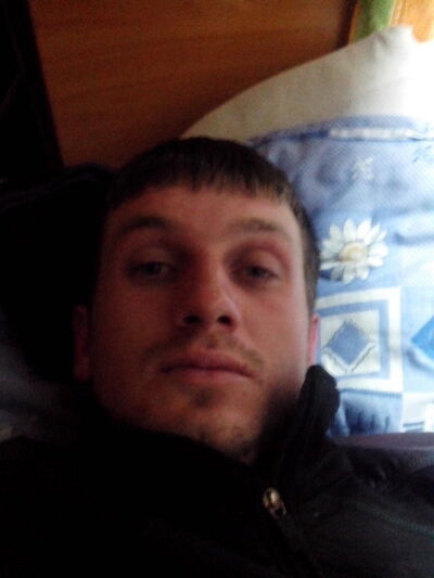  ,   Nik, 40 ,   