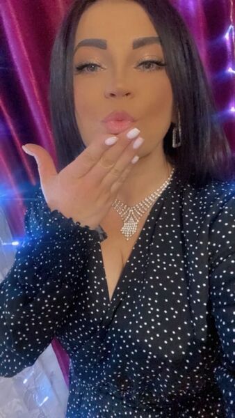  ,   Ivona, 35 ,   