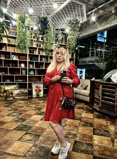  ,   Tatiana, 40 ,   c 