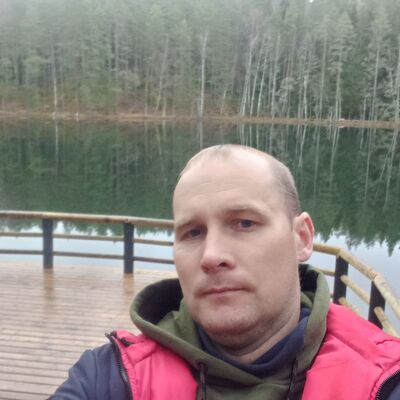  ,   Sergejs, 37 ,   ,   
