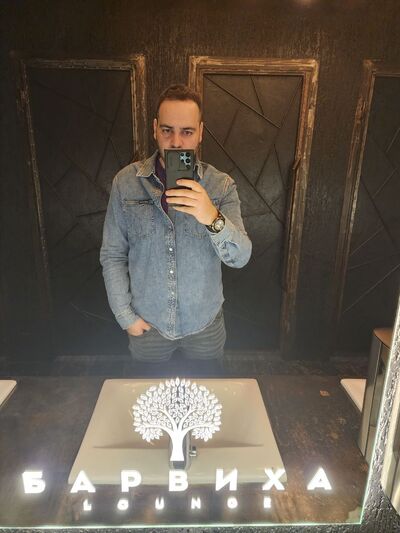  ,   Bratislav, 42 ,   ,   