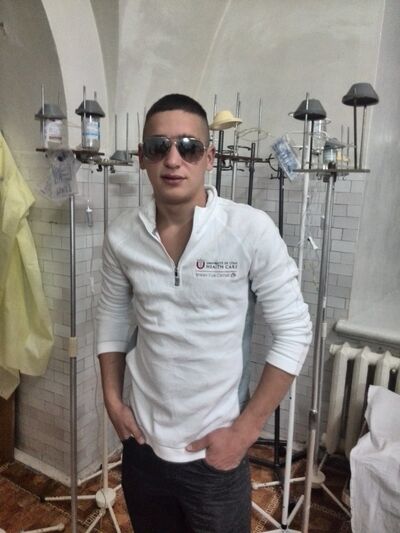  ,   Valik, 33 ,   ,   , c 