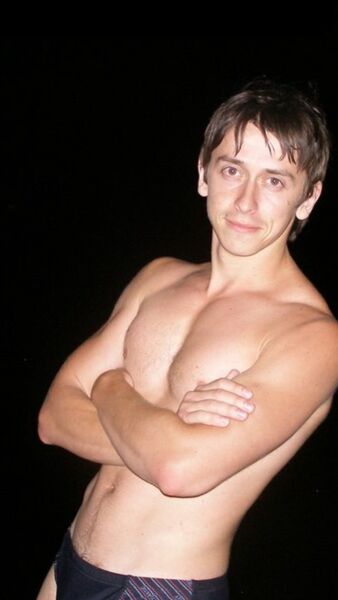  ,   Max, 34 ,  