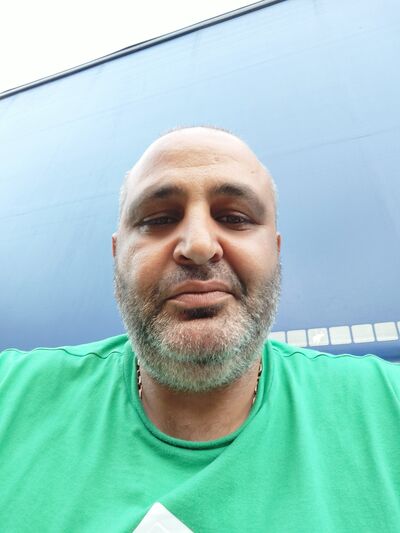  ,   Vako, 42 ,   ,   