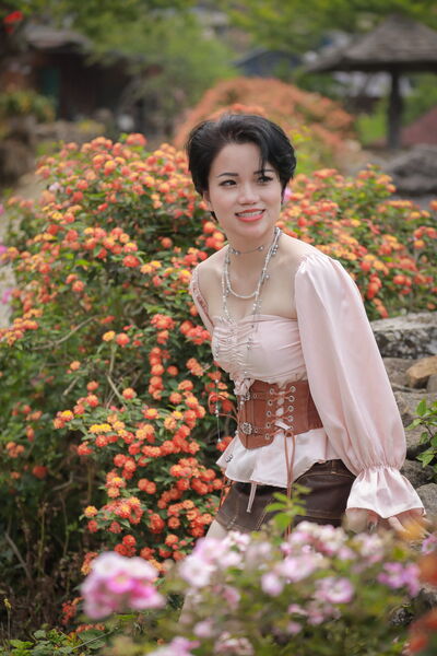  ,   Mai Sunny, 39 ,     , c 