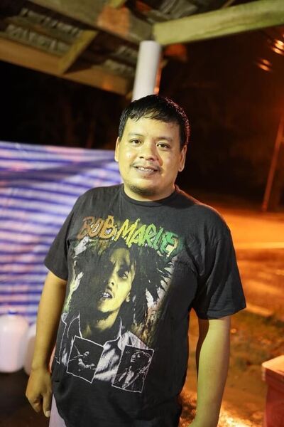  Krabi,   Santi, 32 ,   ,   