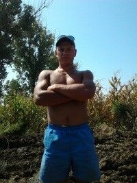  ,   Denis, 39 ,  