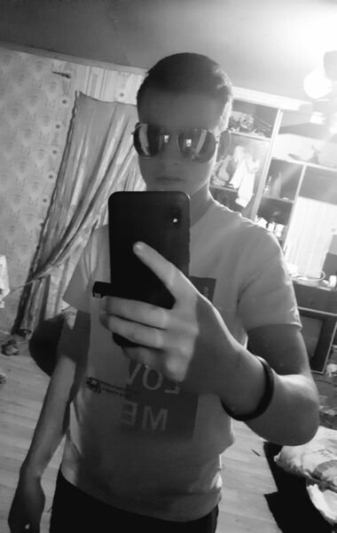  -,   Alexander, 24 ,   ,   , c , 