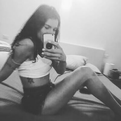  Dos Hermanas,   Laura, 32 ,   ,   