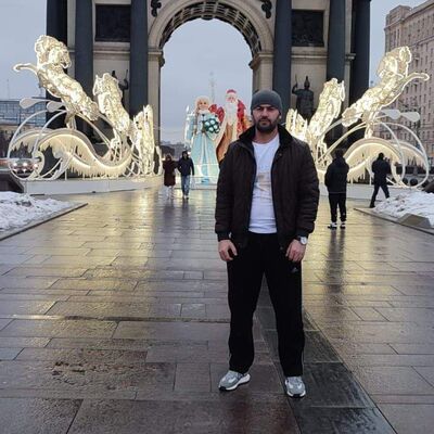  ,   Parviz, 37 ,   ,   , c 