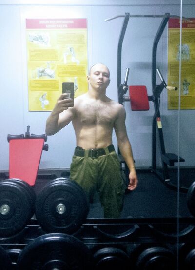  ,   Mikhail, 22 ,     , 