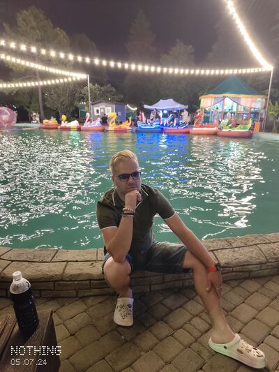  ,   Sergei, 38 ,   ,   , c , 