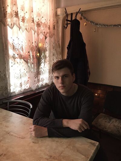  ,   Felix, 27 ,   ,   