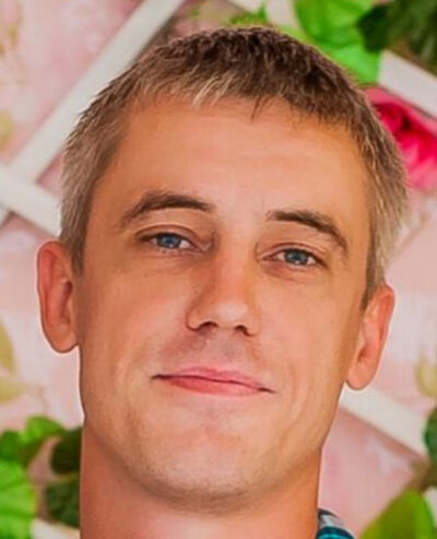  --,   , 42 ,   
