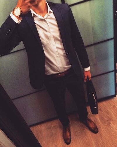  ,   Alex, 39 ,   