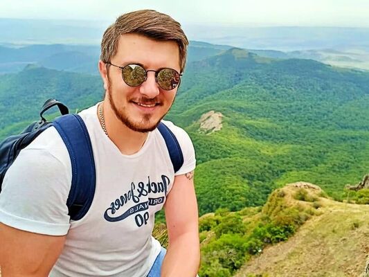  ,   George, 33 ,   ,   