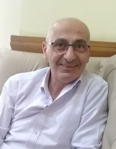  ,   Artur, 56 ,     , c 