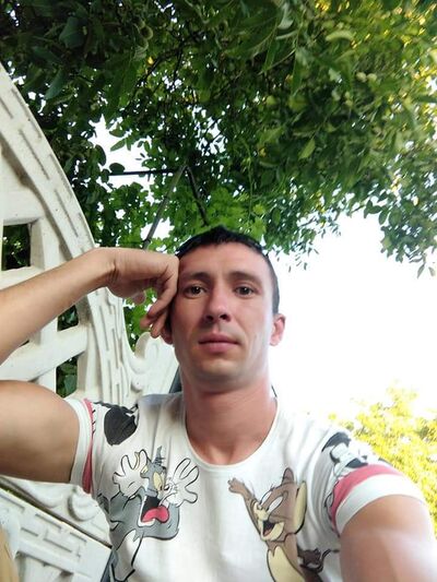  ,   Artem, 32 ,   ,   