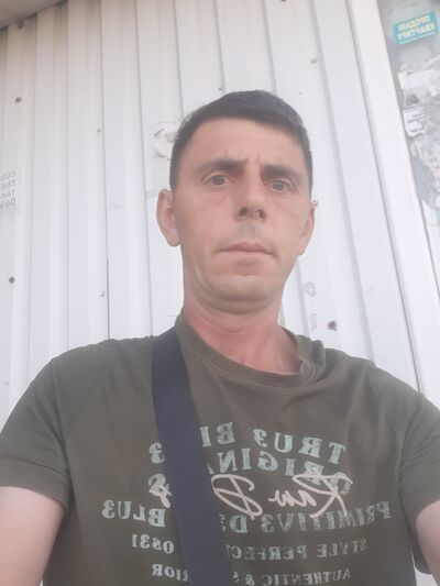  ,   Mihail, 41 ,   ,   