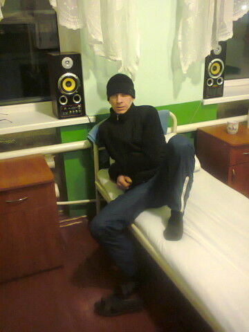  ,   Artem, 42 ,   ,   , c 
