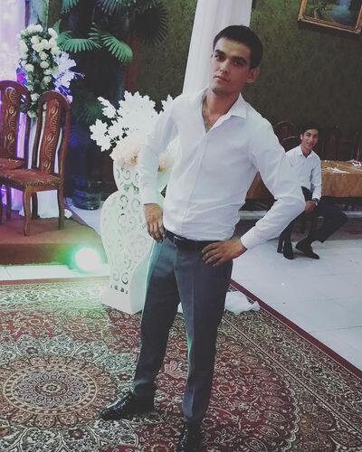  Canary Wharf,   Bobur, 34 ,   ,   