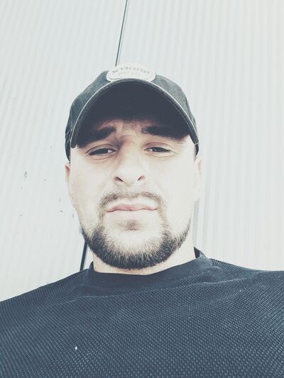  ,   Mike, 29 ,   