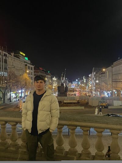  ,   Lochinbek, 21 ,   ,   