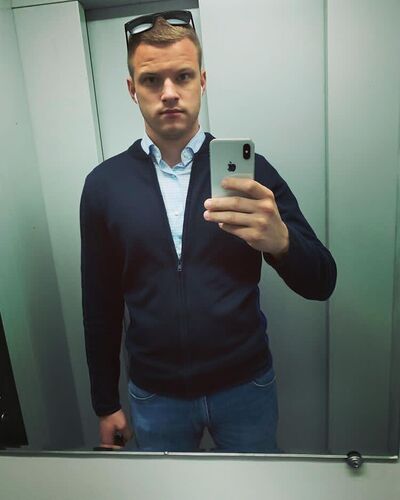  ,   James, 39 ,     , c 