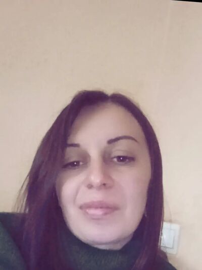  ,   Maria, 33 ,   