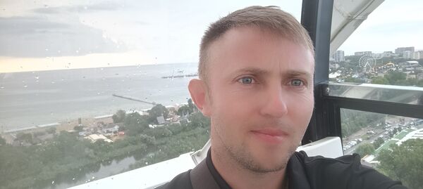  ,   Artem, 36 ,   ,   