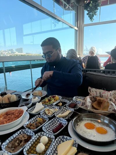  ,   Abdulaziz, 25 ,   ,   