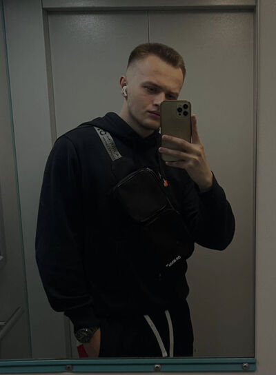  New York City,   Max, 22 ,   ,   