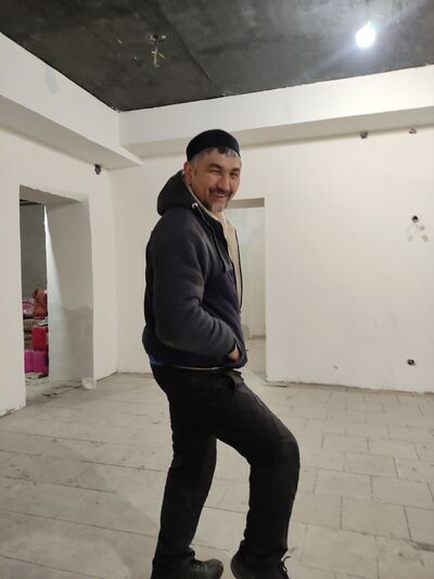  ,   Erkinjon, 45 ,   ,   