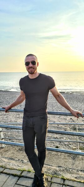  ,   Nicolae, 33 ,   ,   
