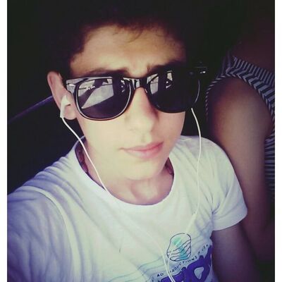  ,   Danch Black, 28 ,   
