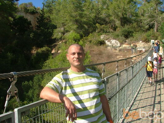  ,   Edik, 48 ,   