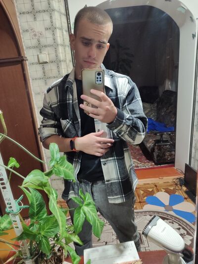  ,   Vladislav, 18 ,   ,   