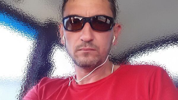  ,   Aleks, 44 ,   ,   , c , 