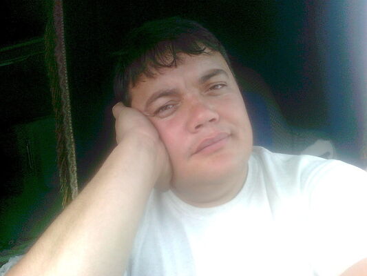  ,   Viktor, 42 ,   