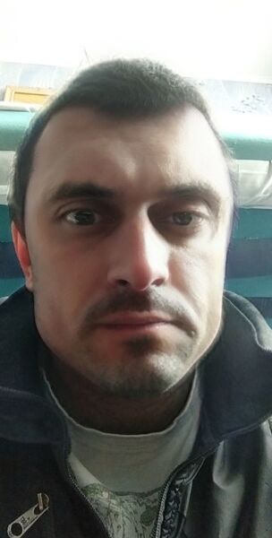  ,   Max, 39 ,  