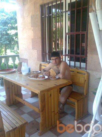  ,   Narek, 35 ,  