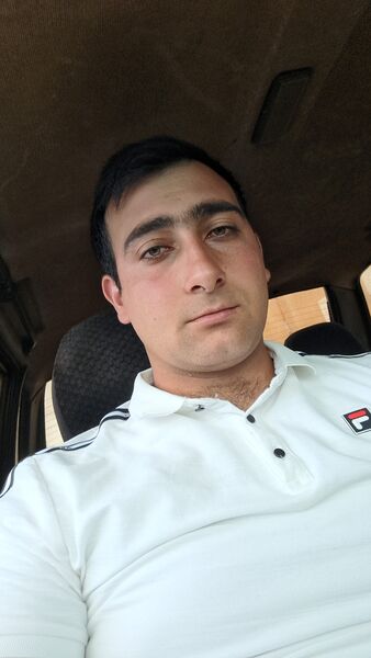  ,   Artur, 26 ,   ,   