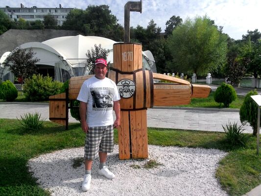  ,   Jakob, 64 ,   