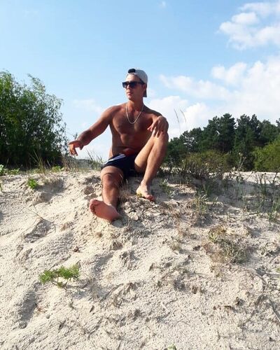  ,   Hassan, 33 ,   ,   