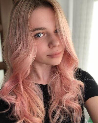  ,   Elena, 26 ,   ,   