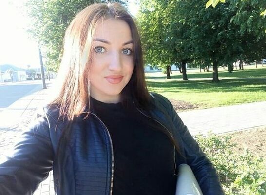  ,   Karolina, 45 ,   