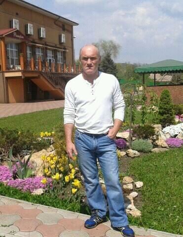  9320993  Ramaz, 55 ,    